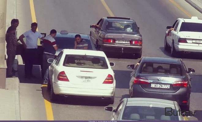  Həftəsonu yol qəzalarında neçə nəfər ölüb?  