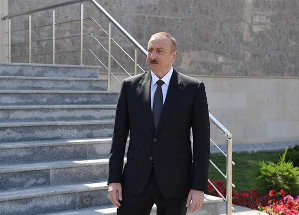  Prezident Bakıda “Diamed” zavodunun açılışında...  