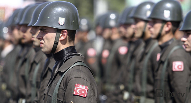  Türkiyədə üç azərbaycanlı zabit rütbəsi aldı  