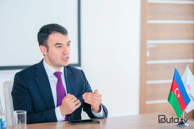  Alim gənc millət vəkilini darmadağın etdi  