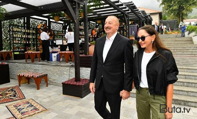  Prezident və xanımı Laçını əl-ələ dolaşdı - Foto  