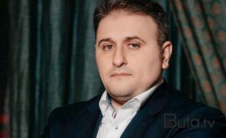  Yeni nazir aparat rəhbərini işdən çıxardı  