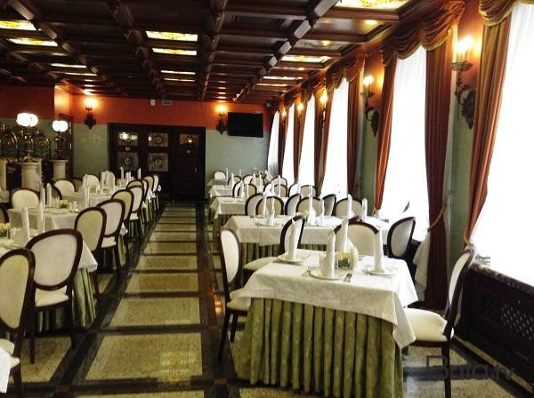  Azərbaycan musiqisinə görə restoran bağlandı  