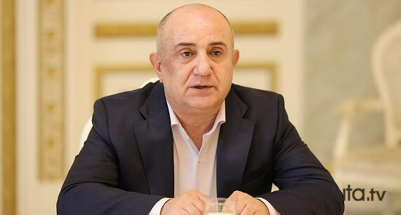  Babayan Bakı ilə danışmaq üçün “təkidlə” icazə istəyir  