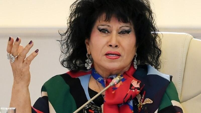  Zeynəb Xanlarova tiktokerə jeton göndərib?  