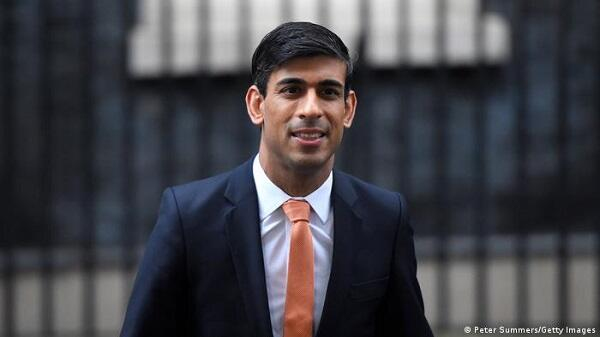  Britaniya baş naziri kəmərə görə cərimələndi  