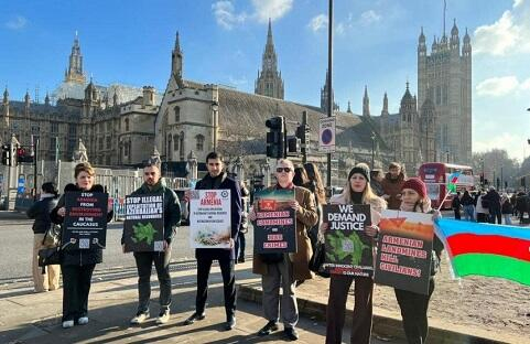  Britaniyada erməni terroruna etiraz edildi - Foto  