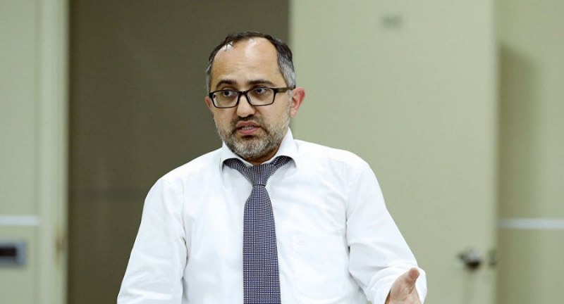  “Deputatların əksəriyyəti bisavaddır, buna görə də 7500 alırlar...”  
