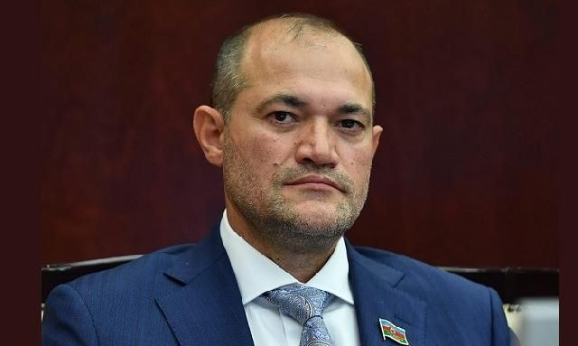  “Nəyə görə qadınlar gəlib daş atdı, onları niyə qabağa vermişdilər?” - Deputat 