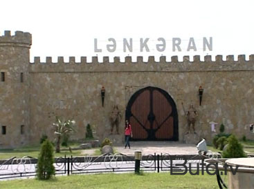  Bu universitetdə qalmaqal böyüyür: bufetlər bağlandı  