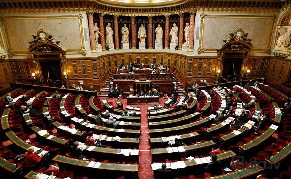  Rus hakerlər Fransa Senatının saytına hücum etdi  