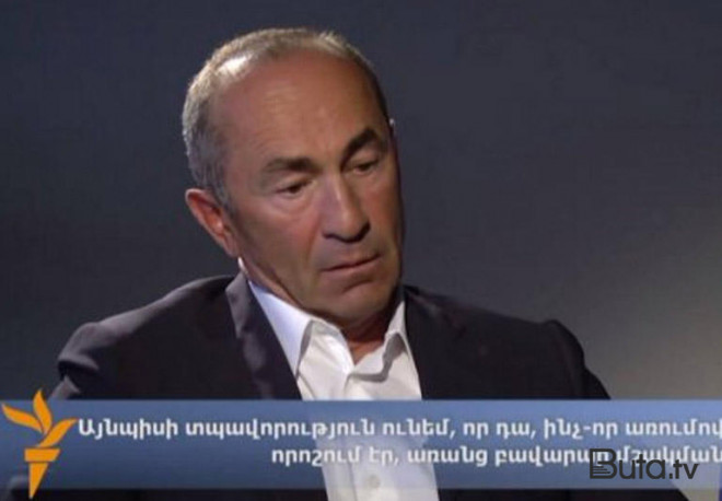  Robert Köçəryan ABŞ-a köçür  