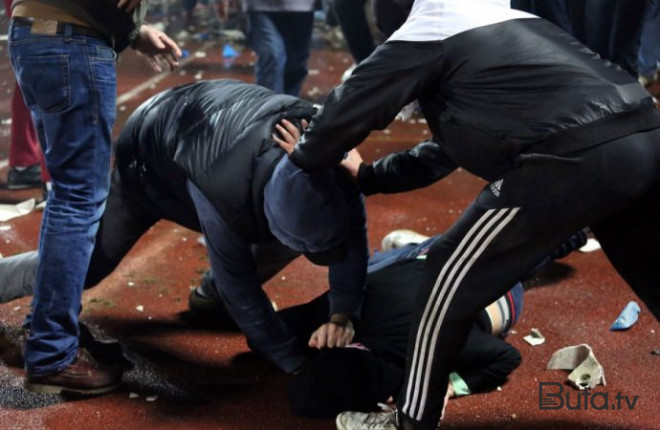  Bakıda dava: kişi başından bıçaqlandı  