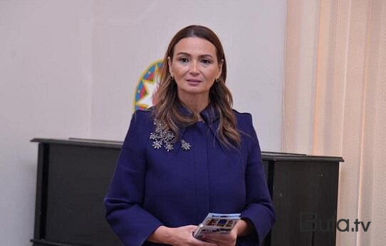  Paşayeva şəhid valideynləri ilə görüşdü  