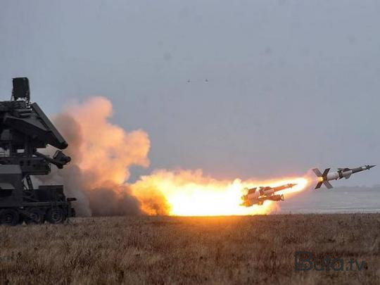  Rusiya Qara dəniz üzərində Ukrayna raketini vurdu  