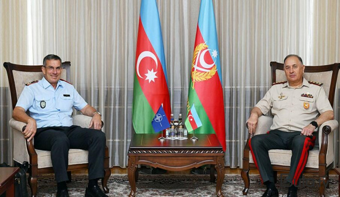  NATO generalı Bakıda isti mesajlar verdi  