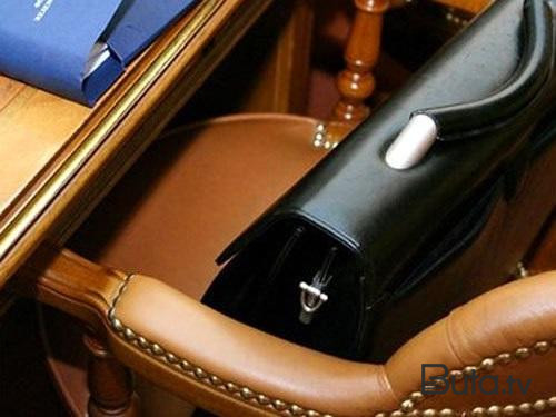  Azərbaycanda xidmət rəisi işdən çıxarıldı  