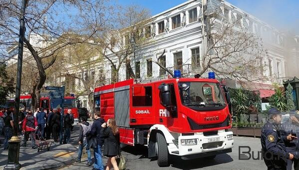  Nərimanovda kafe yanır  