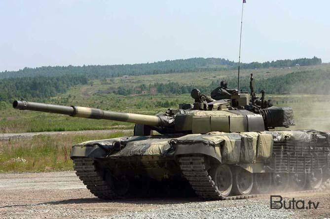  Hindistanda 5 hərbçi tankın içində öldü  
