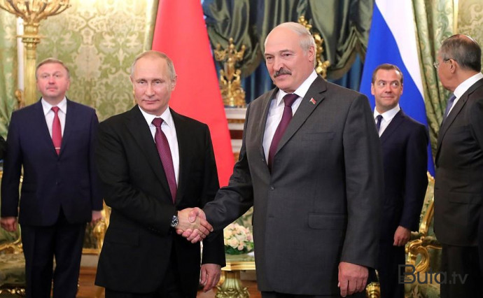  Nikol aranı qatdı, Batya Putinə zəng etdi  
