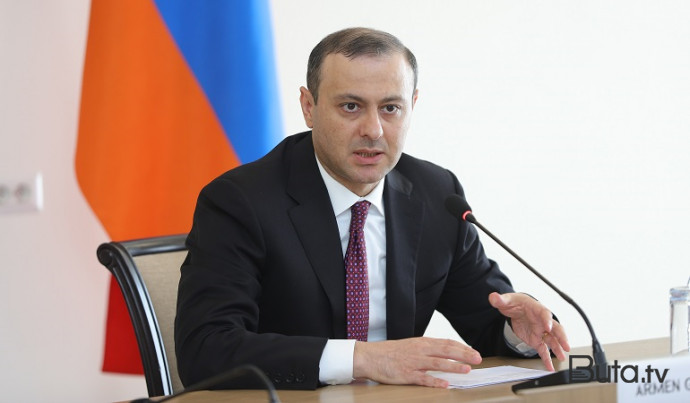  Qriqoryan birbaşa Putinə söz atdı: Hamı ilə pisdir!  