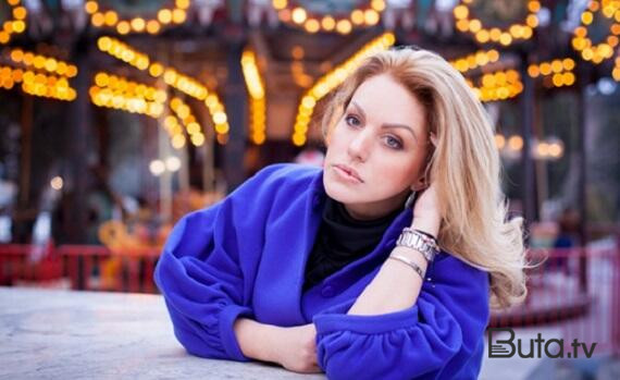  Tanınmış modelin ölkədən çıxışına qadağa  