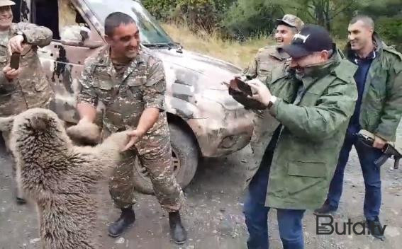  Paşinyan orduya geri çəkilmək əmrini apreldə verəcək?  