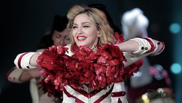  Madonna ən böyük pulsuz konsertini verdi - Video  
