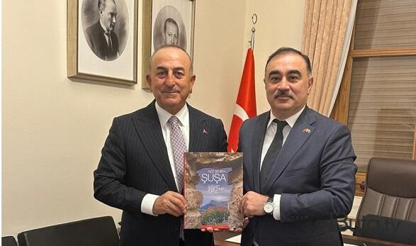  Səfirimiz Mövlud Çavuşoğlu ilə görüşdü  