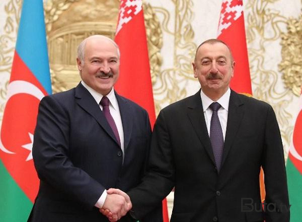  Prezident gülləbaran edilmiş heykəllərə baxdılar  