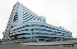 Yeni Klinika bir aydır səhvini düzəltmir