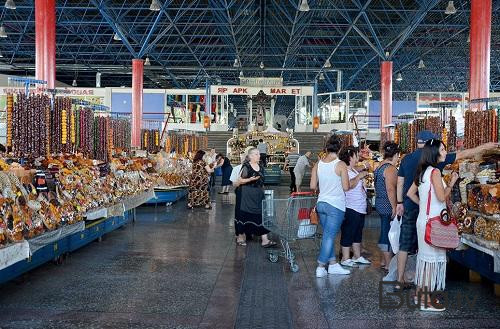  Yekaterinburqda azərbaycanlılara məxsus bazar ləğv edildi  