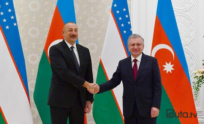 İlham Əliyev Mirziyayevə zəng etdi  