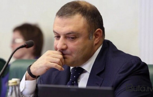 Azərbaycanlı senator axtarışa verildi