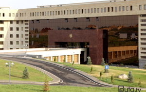 Azərbaycanla bağlı şayiəni o şərəfsiz yayıb - Ermənistan MN