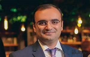 “İcra başçısı təmiz işləyibsə, bir ay ərzində necə oldu ki, rüşvət sistemi qurdu?”