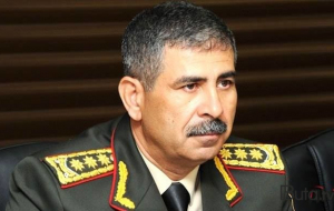 Zakir Həsənov şəxsi heyəti təbrik etdi