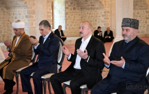Əliyevlə Bediməhəmmədov Yuxarı Gövhər Ağa məscidində - Foto