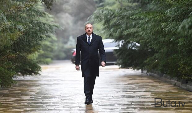  Prezident faşizmlə mübarizədə həlak olanların xatirəsini andı  