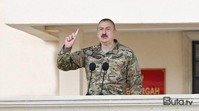  Prezident hərbi paraddan danışdı  