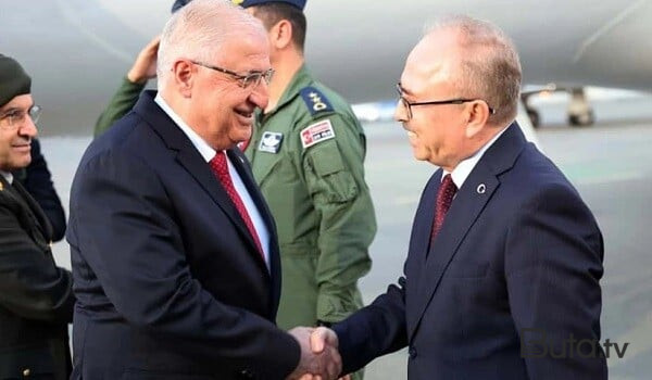  Yaşar Gülər Azərbaycana gəldi  