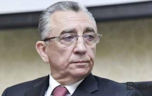 Eldar Əzizov Mehdiyevin xəyanətinə eyham vurdu