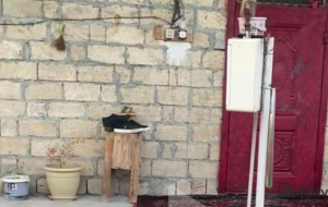 Qazi şikayət etdi: Qaz sayğacı evimizə təhlükə yaradır - Video