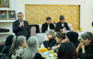 Xətaidə Aprel şəhidlərinin xatirəsinə ehsan verildi