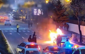 Bakıda ağır qəza: “Toyota” yandı, ölən var - VİDEO