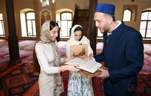 Leyla və Arzu Əliyevalara "Qurani-Kərim” hədiyyə olundu