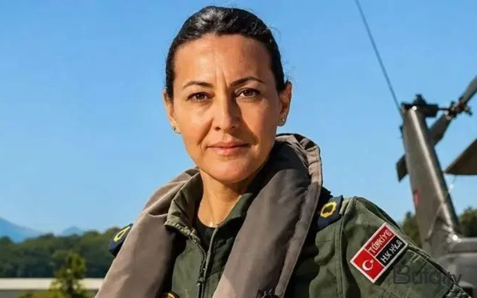  Türkiyə Hərbi Hava Qüvvələrinin ilk qadın generalı oldu - Foto  