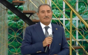 Tanınmış müğənni iki rayonu birləşdirən yol çəkdi - Video