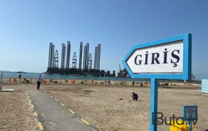 Nazirlikdən küləkli havada çimərliyə gedənlərə xəbərdarlıq