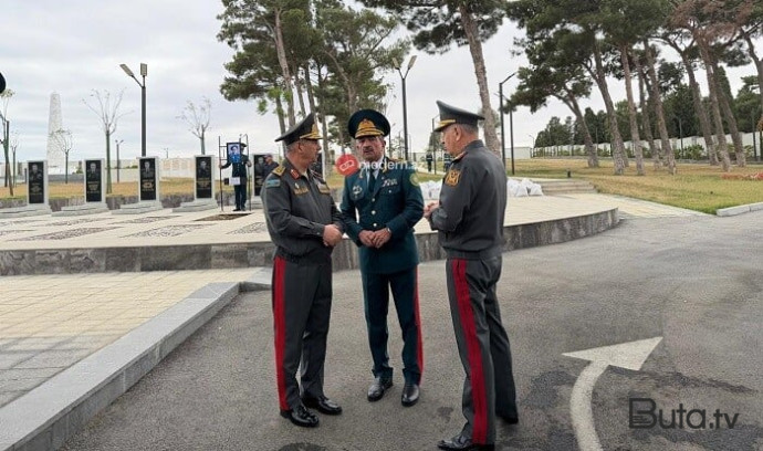  Generallar Abbasəli Novruzovun dəfn mərasimində - Foto  